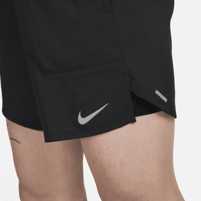 กางเกงวิ่งขาสั้น 7 นิ้ว 2-in-1 ผู้ชาย Nike Dri-FIT Stride