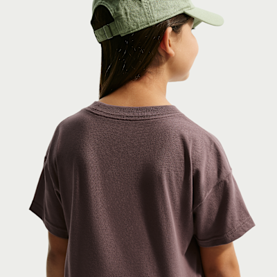 Nike Sportswear Essential Older Kids' (Girls') T-Shirt