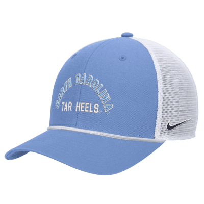 Gorra de rejilla universitaria con cierre a presión Nike UNC