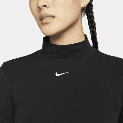 Nike Sportswear Collection Essentials Women's Long-Sleeve Mock Top