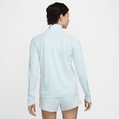 Nike Swoosh Capa intermèdia de running amb cremallera d'un quart Dri-FIT - Dona