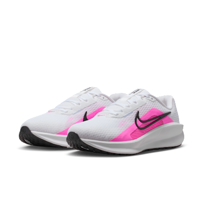Tenis de correr en pavimento para mujer Nike Downshifter 13 (extraancho)