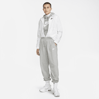 Nike Sportswear Club Fleece Women's Mid-Rise Oversized Sweatpants