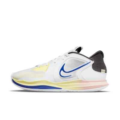 nike low basketball shoes