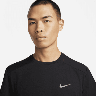 Nike Dri-FIT Run Division Rise 365 Men's Short-Sleeve Running Top. Nike PH