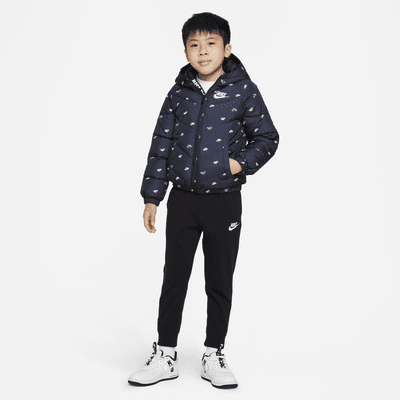 Nike Jacke mit Kapuze und Print für jüngere Kinder