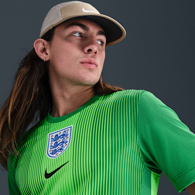 England 2025/26 Stadium Goalkeeper Men's Nike Dri-FIT Football Replica Short-Sleeve Shirt