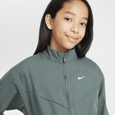 Chamarra ligera oversized para niña Nike Sportswear