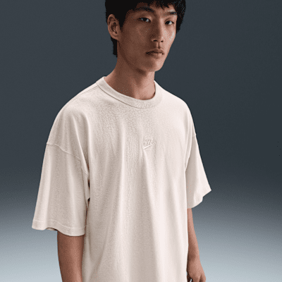 Nike Sportswear Premium Essentials