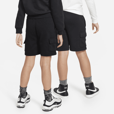 Shorts cargo para niños talla grande Nike Sportswear Club Fleece