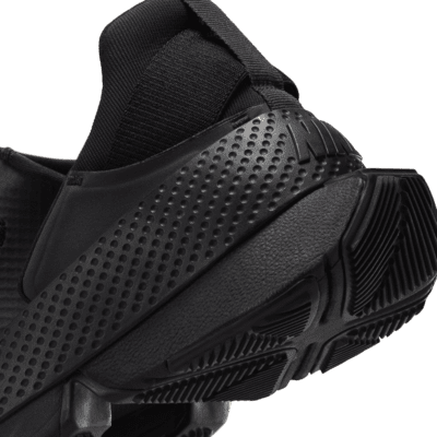 Nike Go FlyEase Schuhe für einfaches An- und Ausziehen