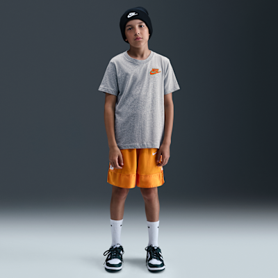 Playera para niños talla grande Nike Sportswear