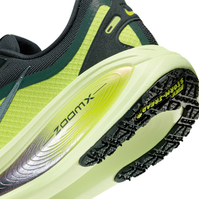 Dámské voděodolné běžecké silniční boty Nike Vomero 18 GORE-TEX s reflexními prvky