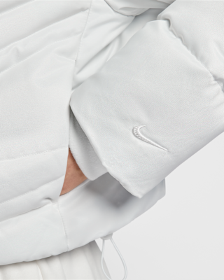 Nike Sportswear Swoosh Series