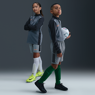Shorts de fútbol Dri-FIT de 18 cm para niños talla grande Nike Academy