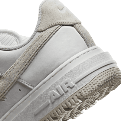 Nike Air Force 1 Luxe Erkek Ayakkabısı