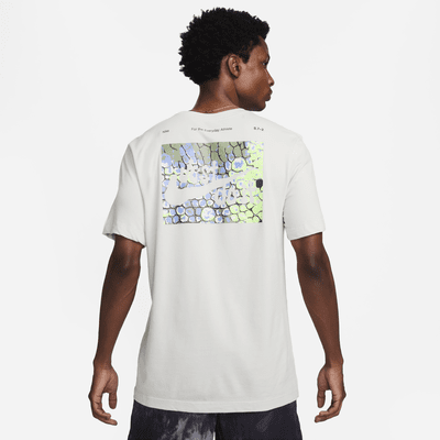 Men's Nike Sportswear Chameleon Graphic T-Shirt