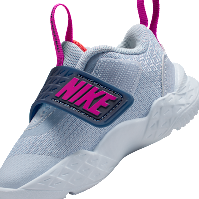 Tenis para bebé e infantil Nike Team Hustle D 12