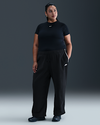 Женские  Nike Sportswear Club Fleece Mid-Rise Wide Leg Cozy Pants (Plus Size)