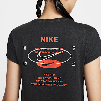 ナイキ スポーツウェア ウィメンズ グラフィック Tシャツ