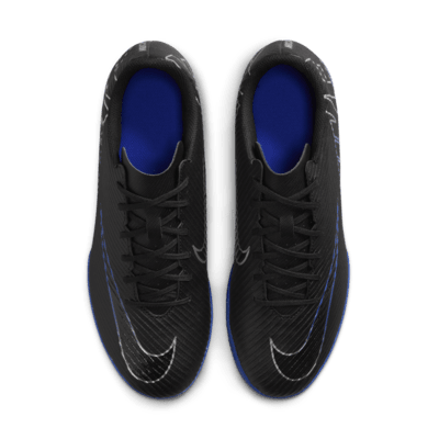 Tacos de fútbol para cancha cubierta de corte low Nike Mercurial Vapor 15 Club