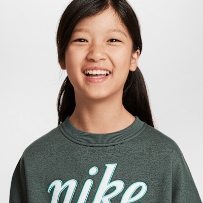 Nike Sportswear Club Fleece Girls' Boxy Crew-Neck Sweatshirt