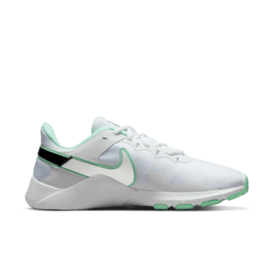 nike essential legend 2