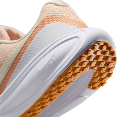 Damskie buty do biegania po asfalcie Nike Revolution 8
