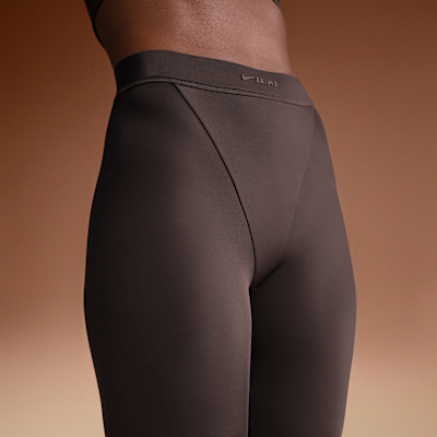 NikeSKIMS Shine Women's High-Waisted V-Panel 26" Leggings