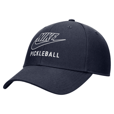 Gorra de pickleball Futura Swoosh Dri-FIT con estructura Nike Club