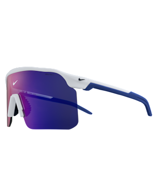 Женские  Nike Expedition Shield Field Tint