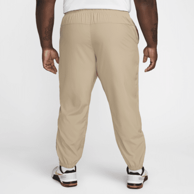 Pants Dri-FIT entallados versátiles para hombre Nike Form