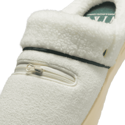 Nike Burrow SE Women's Slippers