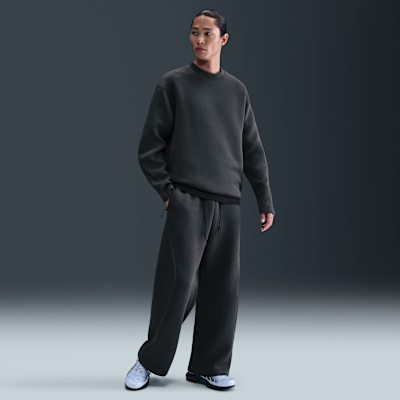Nike Tech Men's Fleece Loose-Fit Open Hem Trousers