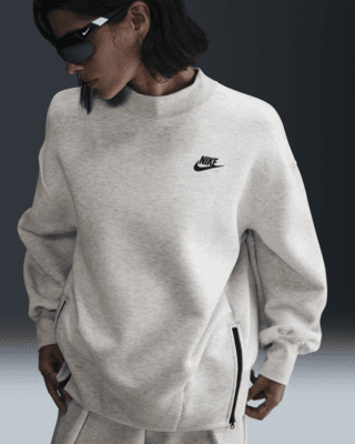 Женский свитшот Nike Sportswear Tech Fleece Oversized Crew-Neck