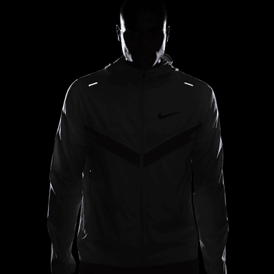 Nike Repel Windrunner Men's UV Running Jacket. Nike UK