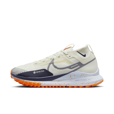 Nike Pegasus Trail 4 GORE-TEX Su Geçirmez Arazi Tipi Erkek Koşu Ayakkabısı