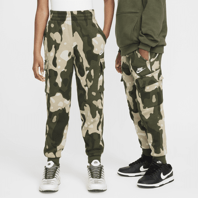 Nike Sportswear Club Fleece Older Kids' Camo Cargo Trousers