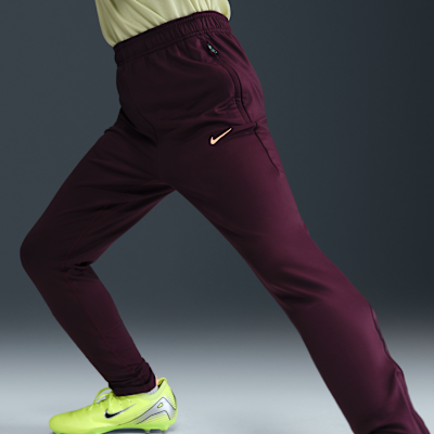 Nike Dri-FIT Strike Older Kids' Football Pants