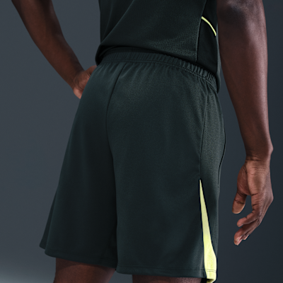 Nike Strike Dri-FIT Erkek Futbol Şortu