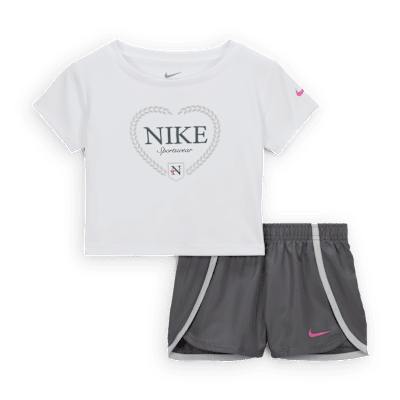 Nike Dri-FIT Game, Swoosh, Match! Baby 2-Piece Solid Set