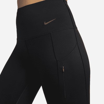 Leggings cropped de tiro alto y sujeción firme con bolsillos para mujer Nike Go