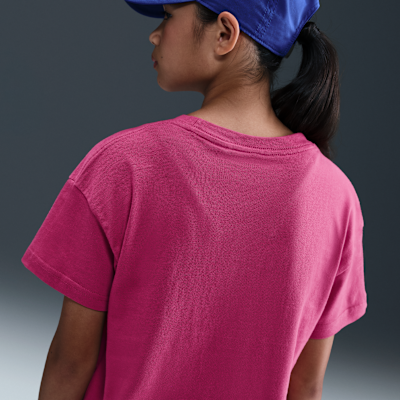 Nike Sportswear Essential Older Kids' (Girls') T-Shirt