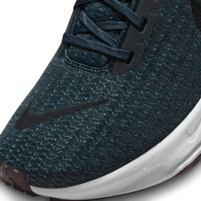 Tenis de correr en pavimento para hombre Nike Invincible 3