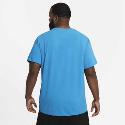 Nike Dri-FIT Men's Fitness T-Shirt. Nike.com