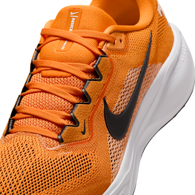 Tennessee Pegasus 41 Men's Nike College Road Running Shoes