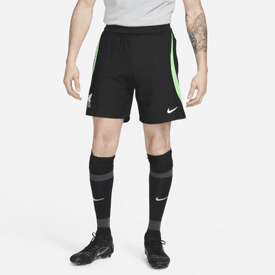 Short de foot store nike noir