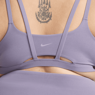 Bra deportivo con almohadilla de baja sujeción para mujer (talla grande) Nike Zenvy Strappy