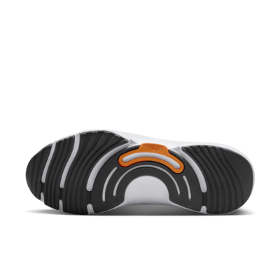 nike in season 9 training shoe