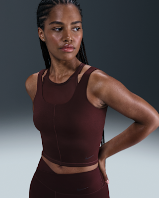 Женские  Nike One Fitted Dri-FIT Cropped Tank Top
